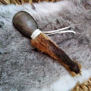 “Pfadruferin” – Bison & Fuchs
